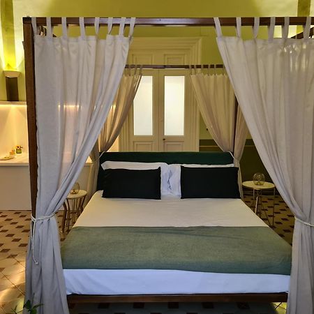 Toscano Palace Luxury Rooms Катания Экстерьер фото