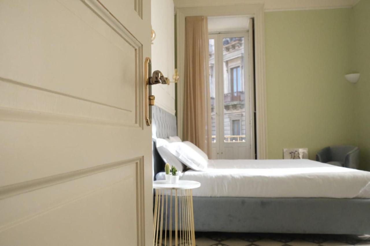 Toscano Palace Luxury Rooms Катания Экстерьер фото