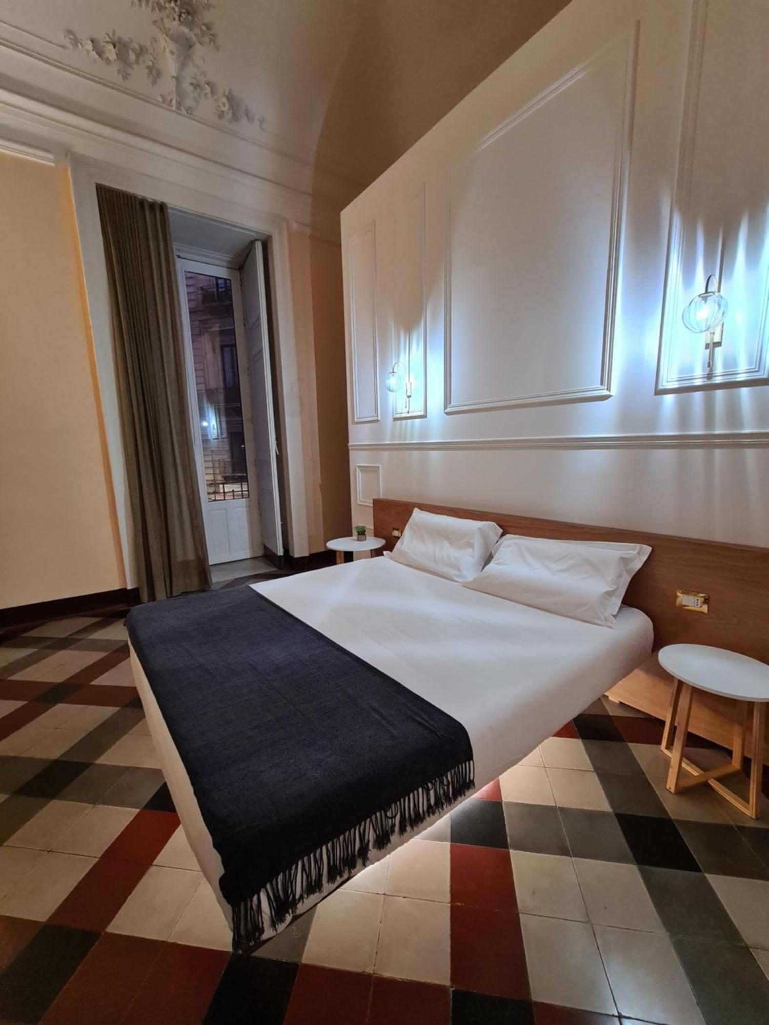 Toscano Palace Luxury Rooms Катания Экстерьер фото
